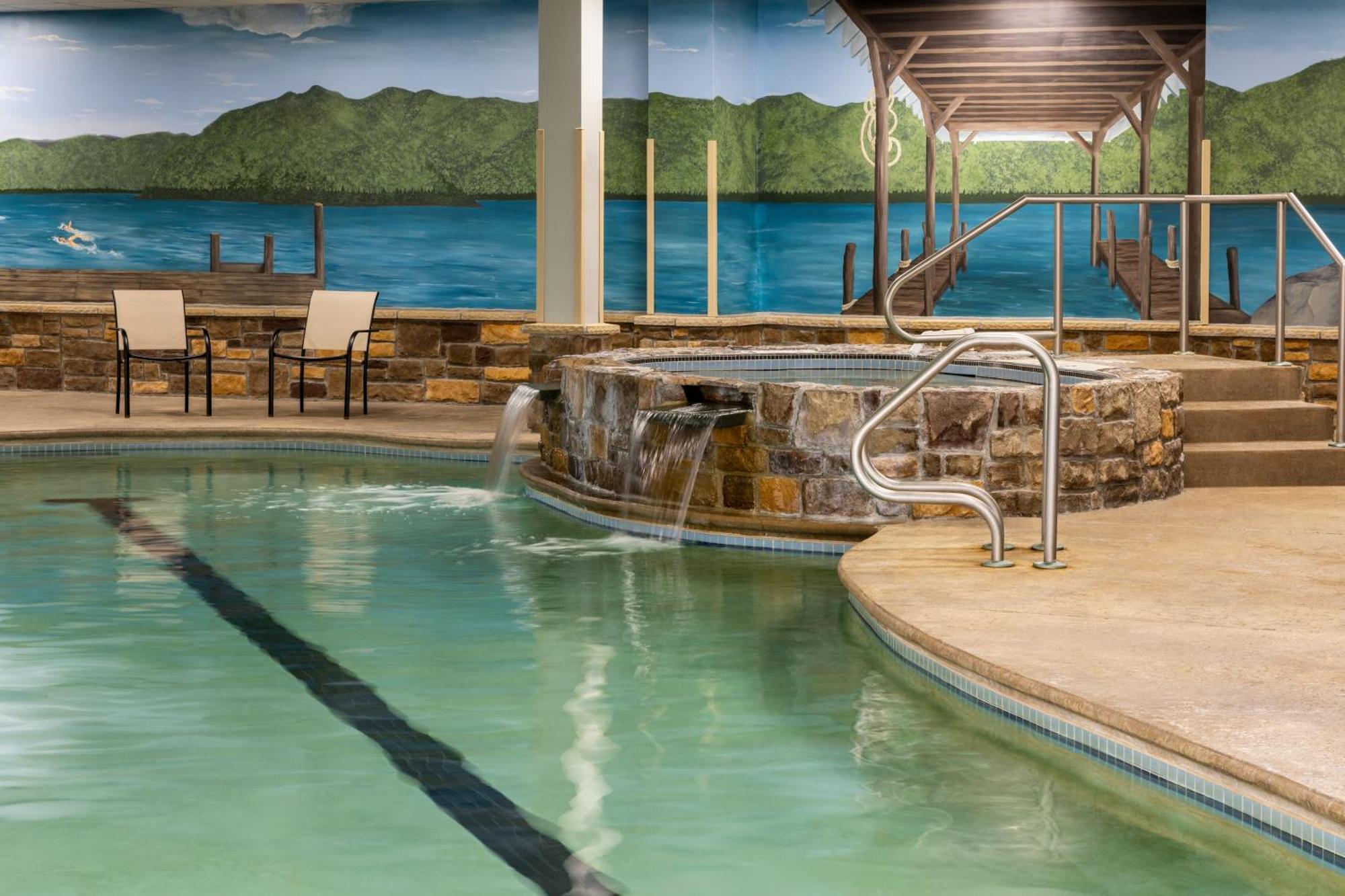 La Quinta Inn & Suites By Wyndham Lake George Exterior foto